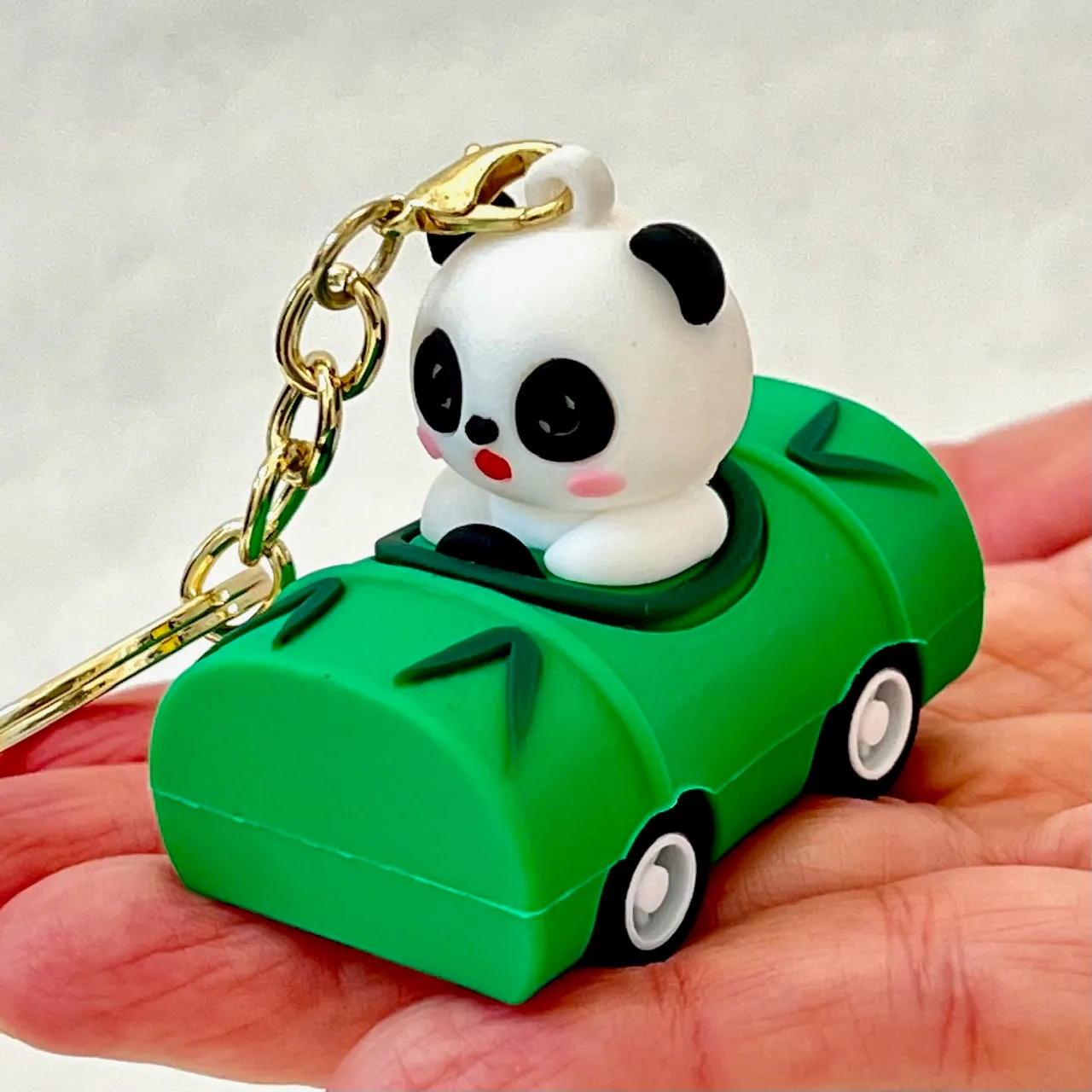 12002 PULLBACK CAR ANIMALS KEY CHARM-12