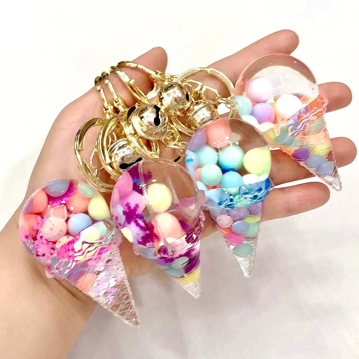 12100 ICE CREAM BOBA FLOATY KEY CHARM-12