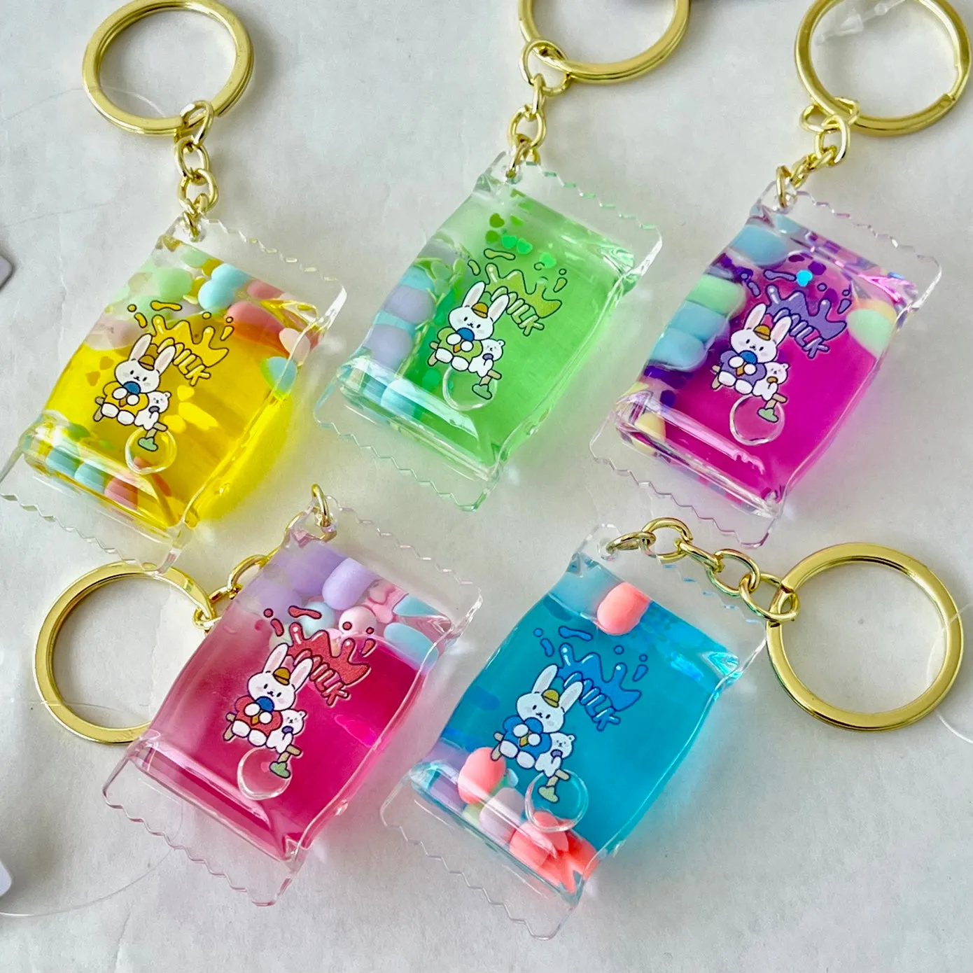 12112 BUNNY CANDY FLOATY KEY CHARM-12