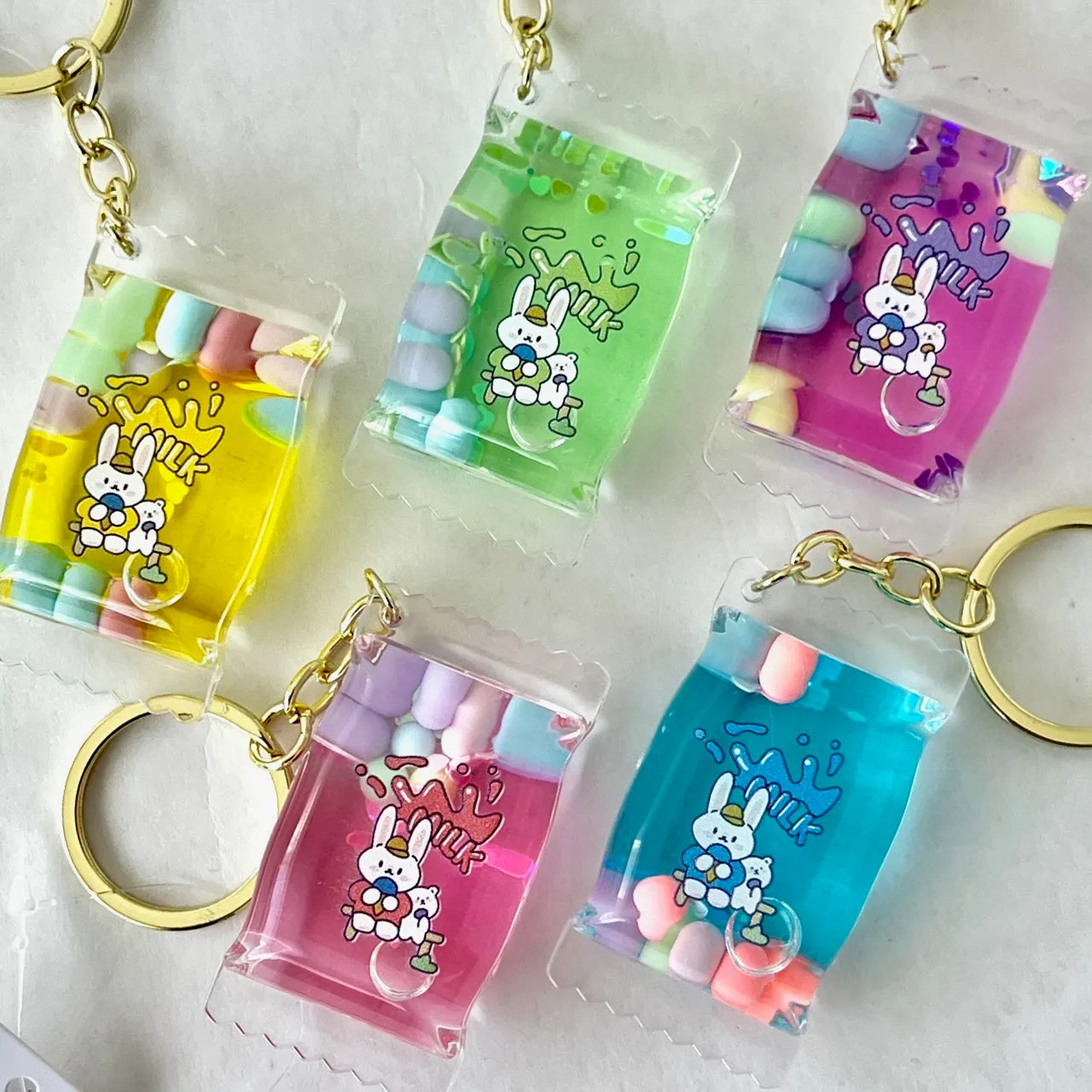 12112 BUNNY CANDY FLOATY KEY CHARM-12