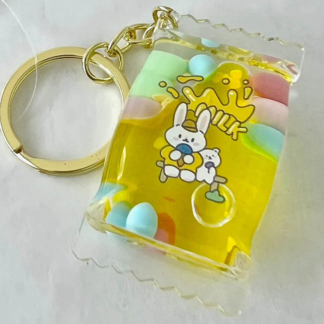 12112 BUNNY CANDY FLOATY KEY CHARM-12