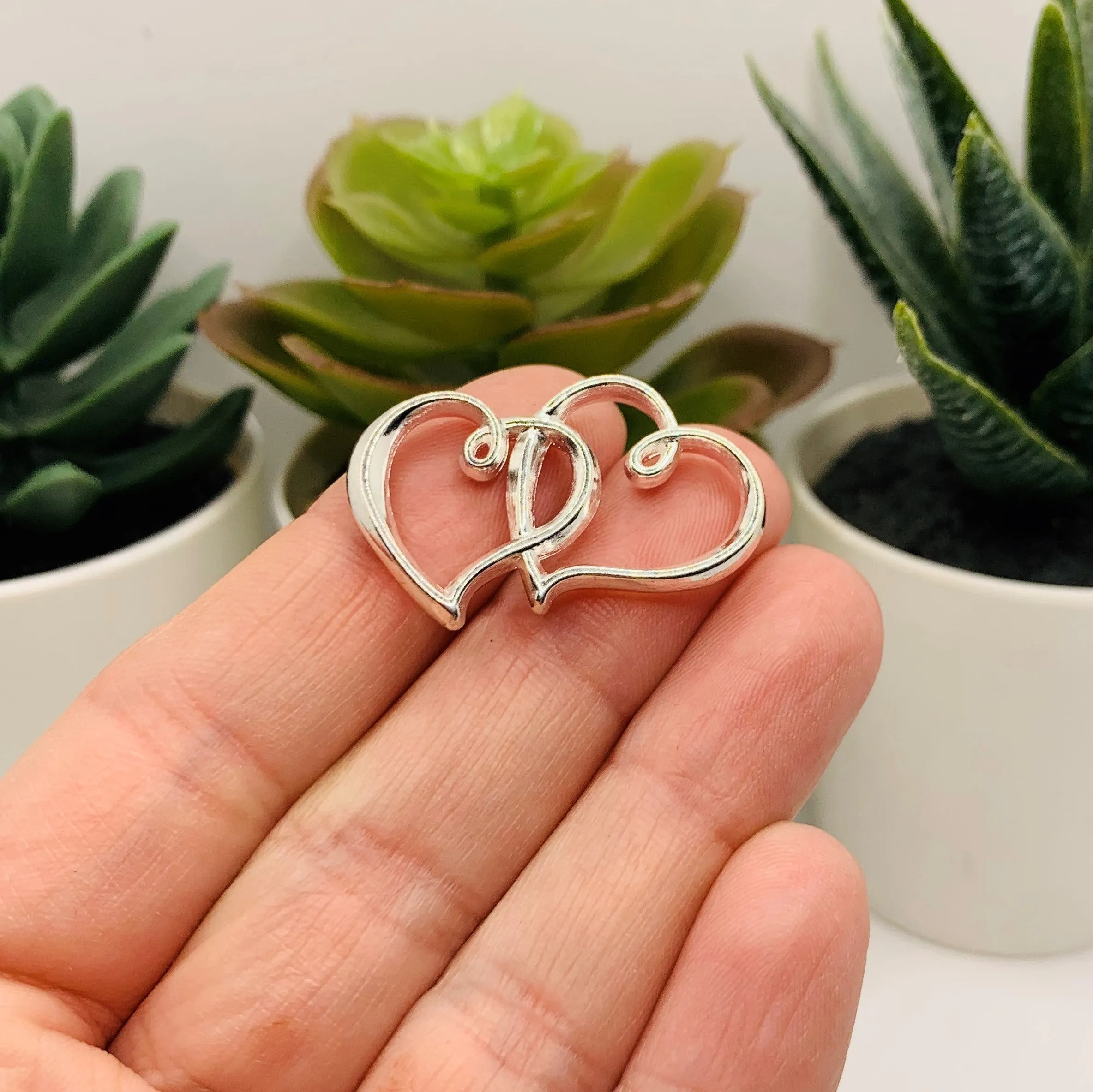 4, 20 or 50 pieces: Double Heart Connector Charms