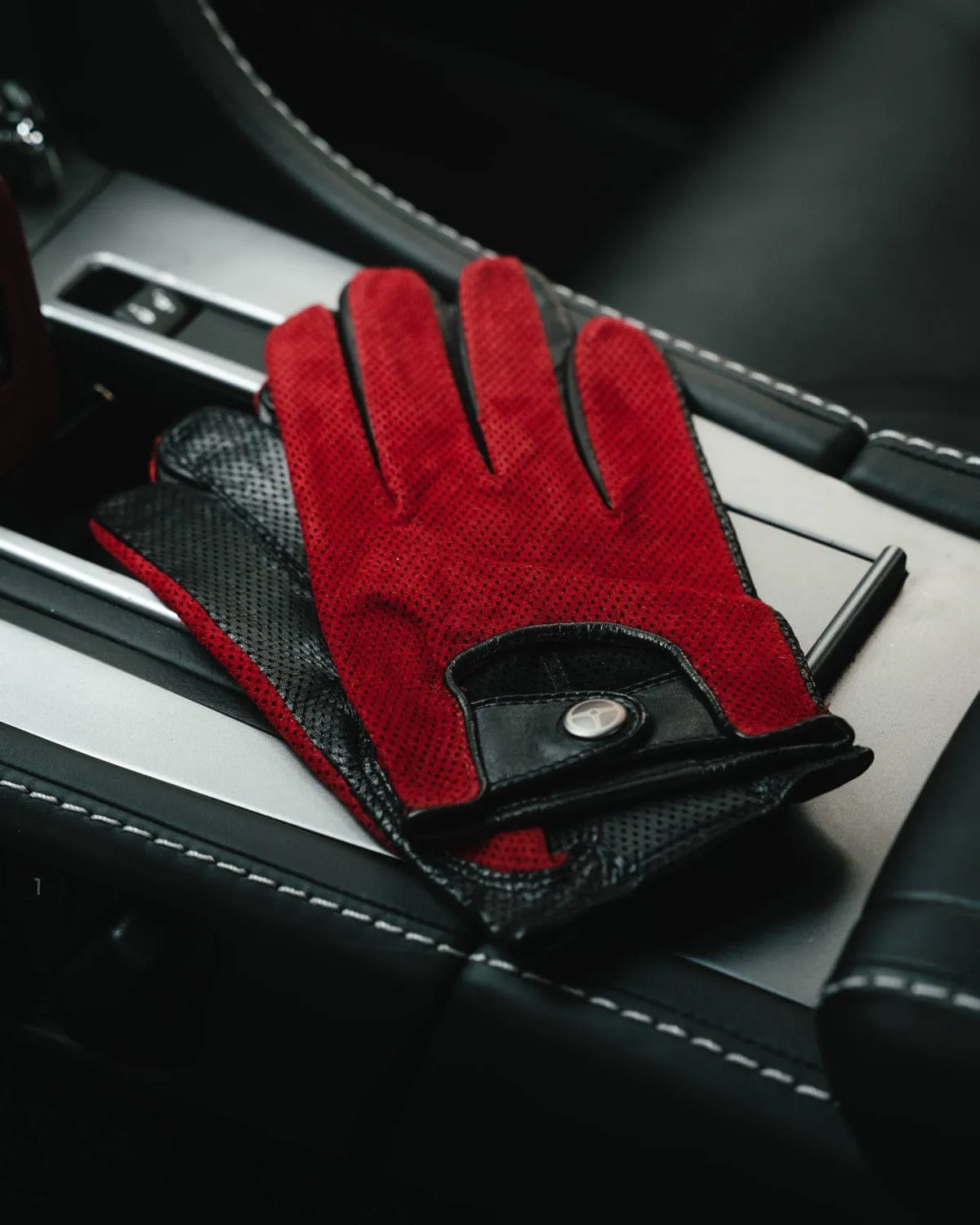 BAD ONE - Perforated Suede Driving Gloves - Red/Black