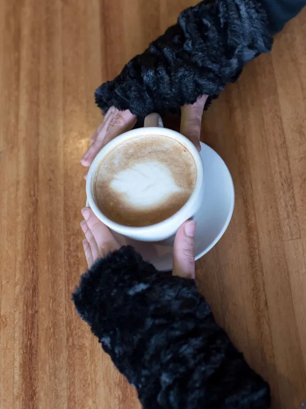 Fingerless Gloves Short - Luxury Faux Fur In Espresso Bean