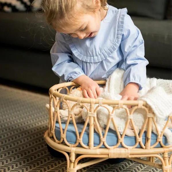 Poppie Rattan Doll's Crib - Baby Blue