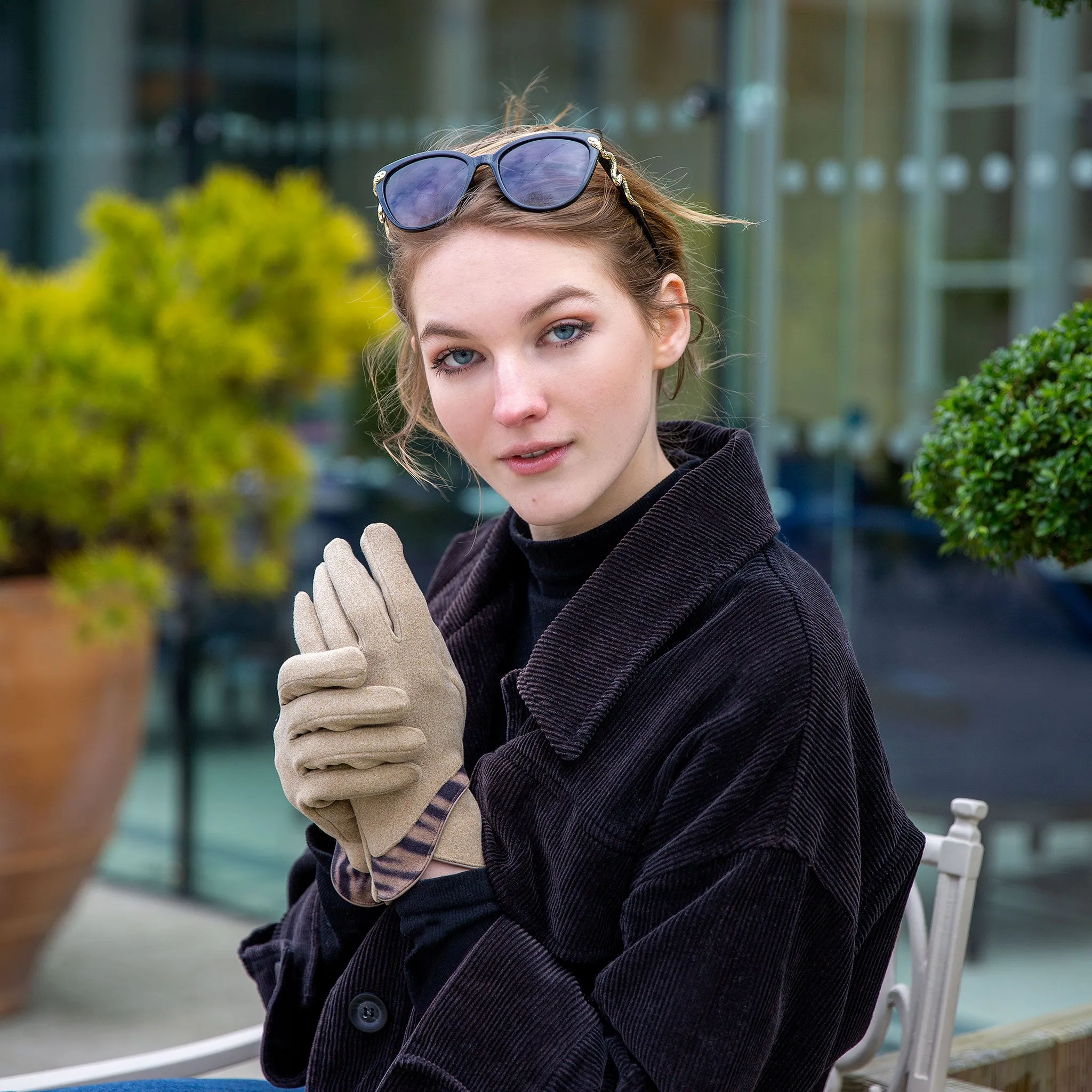 Women’s Touchscreen Velour-Lined Gloves with Zebra Print Detail